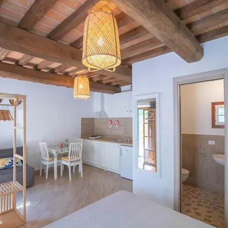 아파트 Residenza La Chiusa 1984 By Elbasummer *